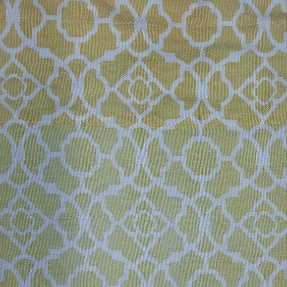 Waverly Home Classics Single Valance Curtain - Picture 2 of 3